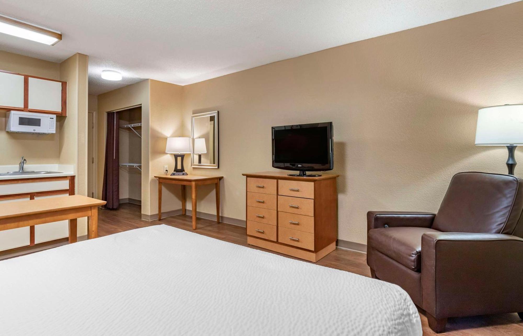 Extended Stay America Suites - San Antonio - Colonnade - Medical Kültér fotó